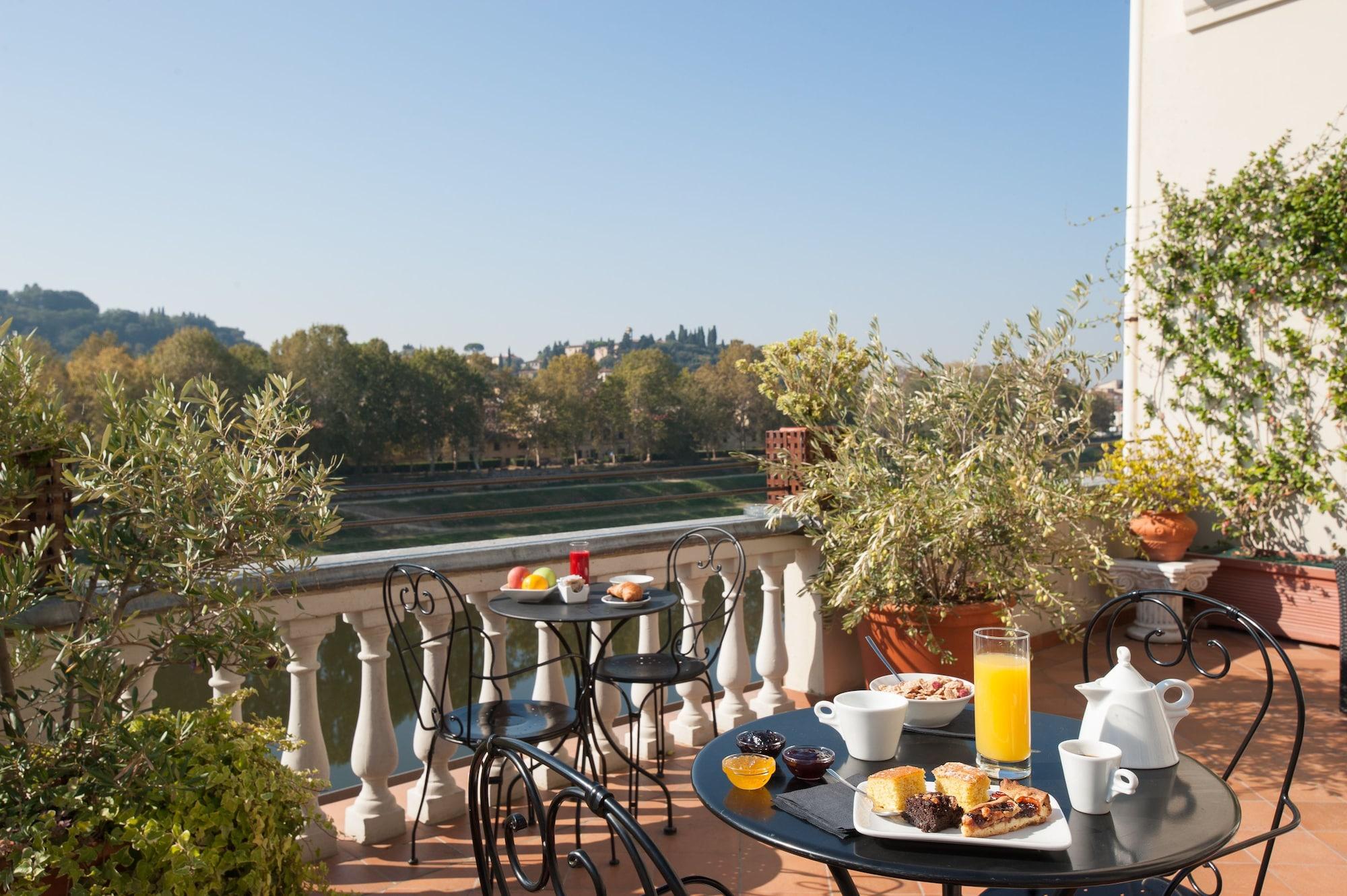 Hotel Lungarno Vespucci 50 Флоренция Екстериор снимка